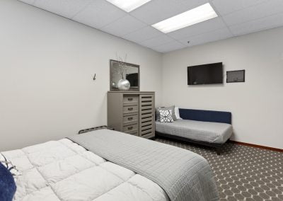 Photo showcasing the interior of a sleep testing suite at Elite Sleep